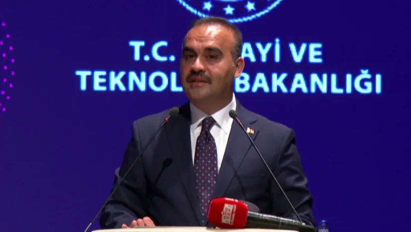 Bakan Kacır'dan elektrikli araç açıklaması
