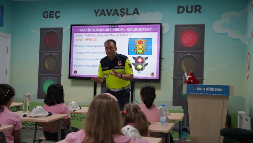 Geleceğin bilinçli sürücü ve yayaları yetiştiriliyor