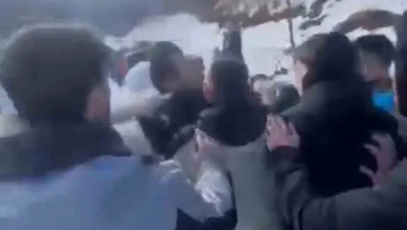 Kartepe'de tartışma kavgaya döndü