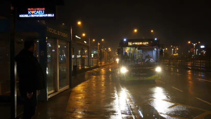 Kocaeli'de 24 saat kesintisiz ulaşım başladı: Bu hatlar sabaha kadar yollarda