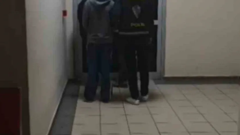 Kocaeli'de duvarlara yasa dışı bahis reklamı yazan 2 şüpheli yakalandı