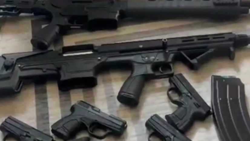 Kocaeli'de kaçakçılık operasyonu: 10 silah ele geçirildi, 3 şüpheli gözaltına alındı