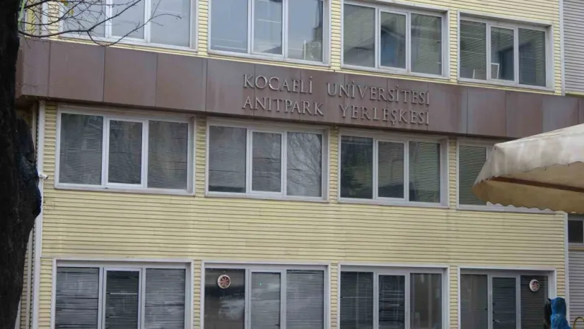 Depreme dayanıklı olmadığı için mühürlendi