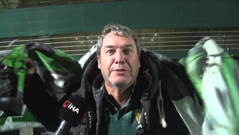 Kocaelispor'a destek için Arjantin'den kilometrelerce yol kat etti