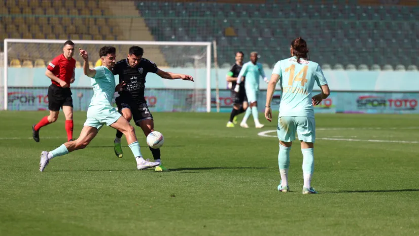 Kocaelispor Şampiyonluk maçını İzmit'e bıraktı: 3-1