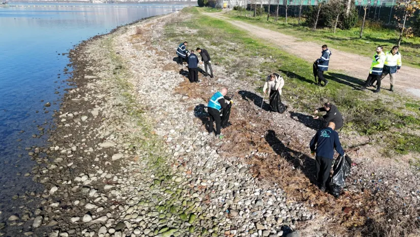Mavi Takım ekibi 16 tonun üzerinde atık topladı