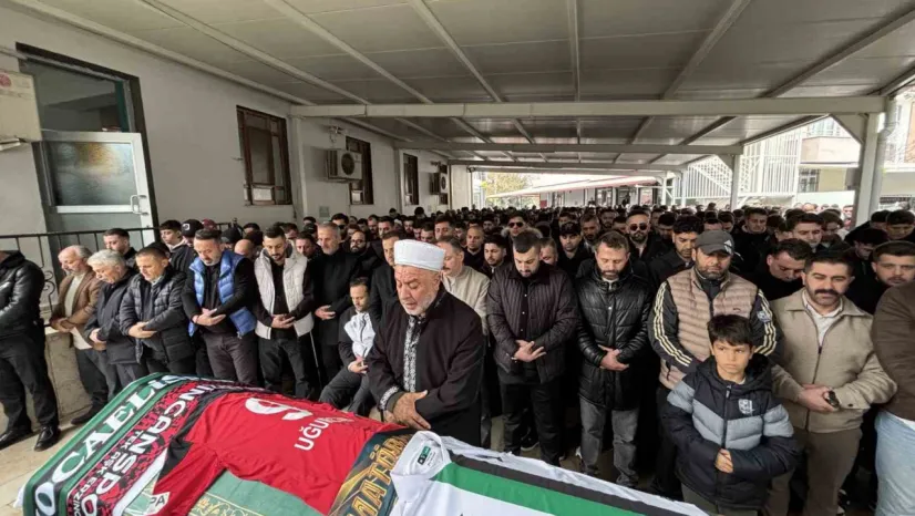 Silahlı kavgada hayatını kaybeden futbolcuya son veda