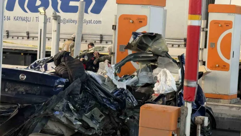 Kuzey Marmara gişelerinde feci kaza: 2 ölü, 1 ağır yaralı