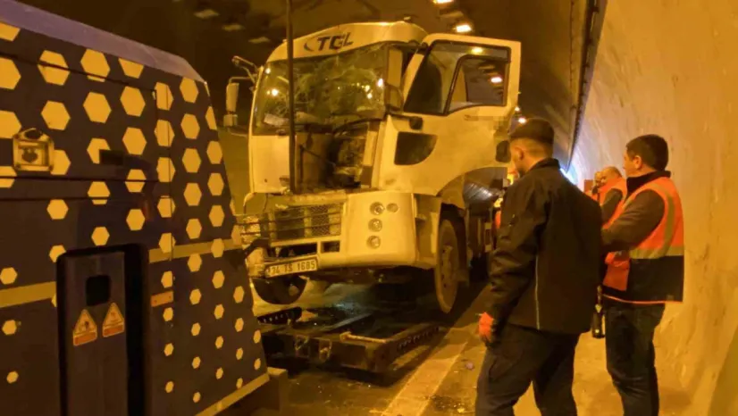 TEM'deki zincirleme kaza trafiği durma noktasına getirdi