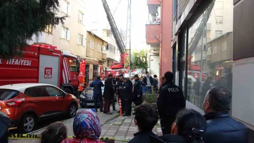 Çatı yangını korkuttu