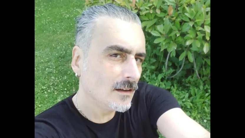 43 yaşında kalbine yenildi