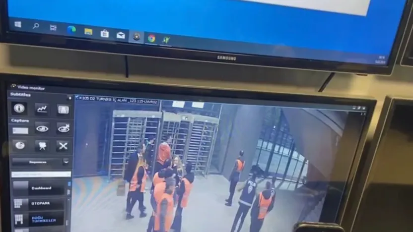 Genç taraftarın tribünden düştüğü anlar kamerada