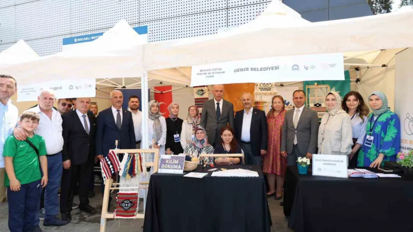 Gençlerin kariyer planlamalarına katkı sağlayacak fuar açıldı