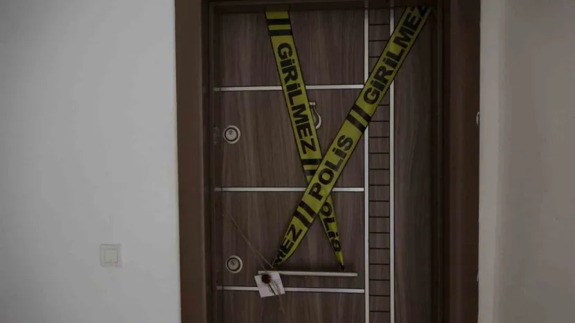 Göreve gelmeyen polis memuru, kendisini kontrol için gelen mesai arkadaşları tarafından ölü bulundu