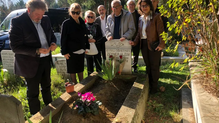 İzmit'in unutulmaz efsane öğretmeni Zeynep Ultav unutulmadı