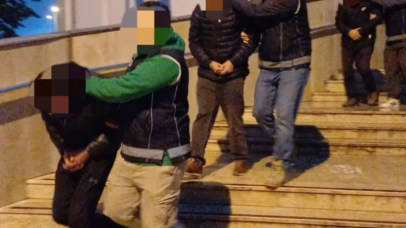 Kaçak göçmenleri taşıyan organizatörler yakalandı: 3 tutuklama