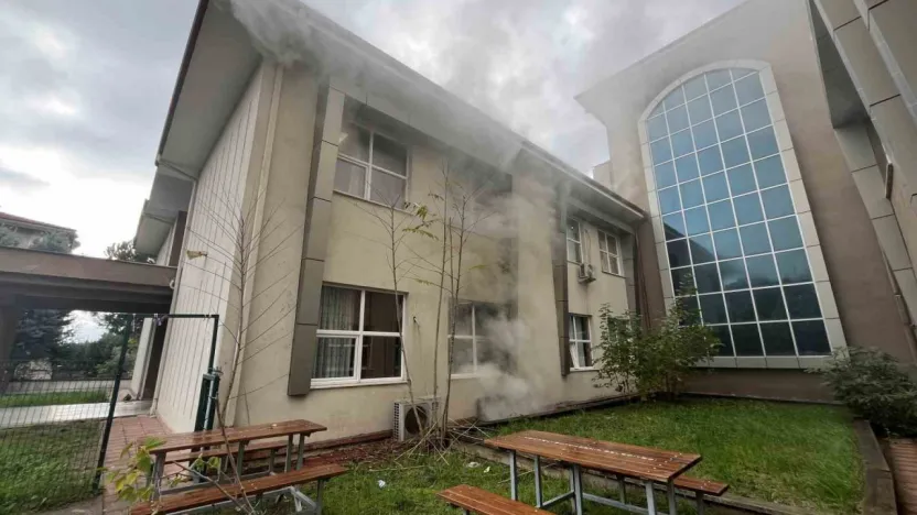 Kocaeli'de ilkokulda yangın paniği