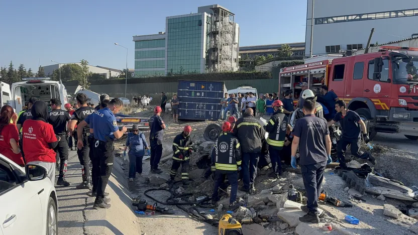 Kocaeli'de korkunç kaza: 5 kişi hayatını kaybetti