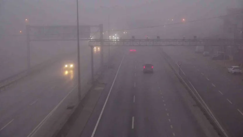 Kocaeli'de görüş mesafesi 75 metreye düştü