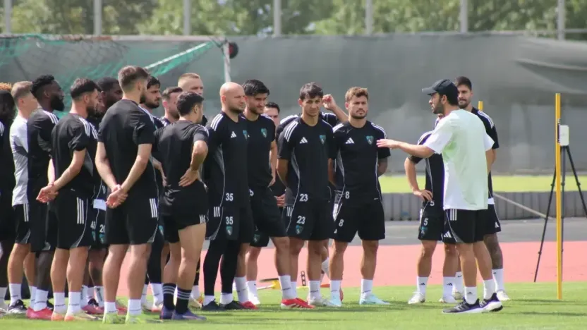 Kocaelispor ile Samsunspor 22 yıl sonra karşı karşıya geliyor
