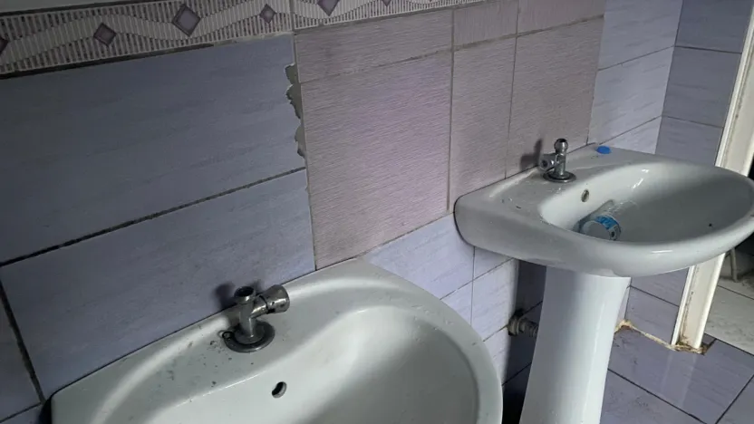 Mesire alanındaki şadırvanı tahrip ettiler