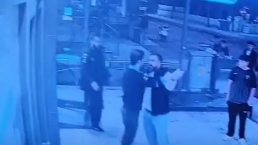 Oğlunu koruyan cezaevinde, çocuk döven serbest