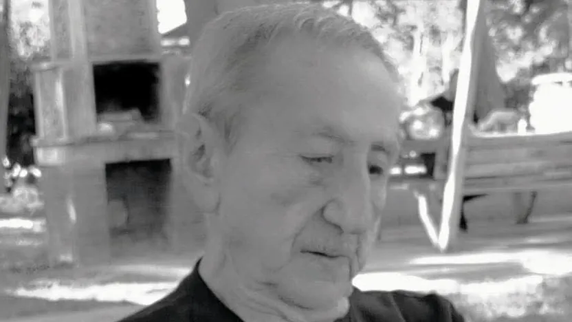 Okan Bender vefat etti