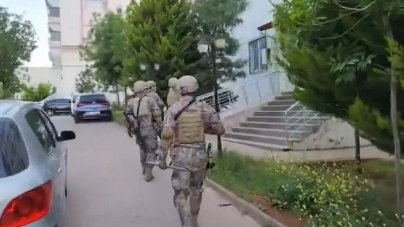Örgüt Türkiye'de sıfırdan yapılanmak için harekete geçmiş