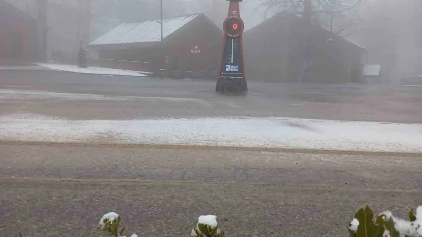 Samanlı Dağları'nın zirvesinde kar yağışı devam ediyor