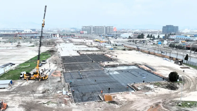 Sosyal Yaşam Merkezi'nde durmaksızın çalışılıyor