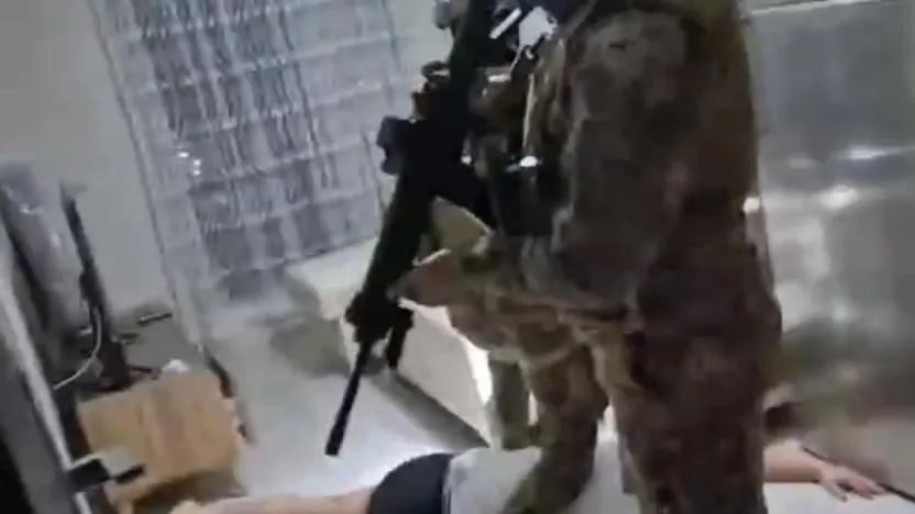 Türk filmi gibi gasp: Hastanede refakatçi olarak beklemişler