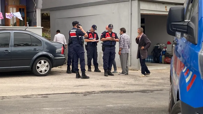 Yaralı halde ev baskınına gitti, 4 kişiyi yaraladı
