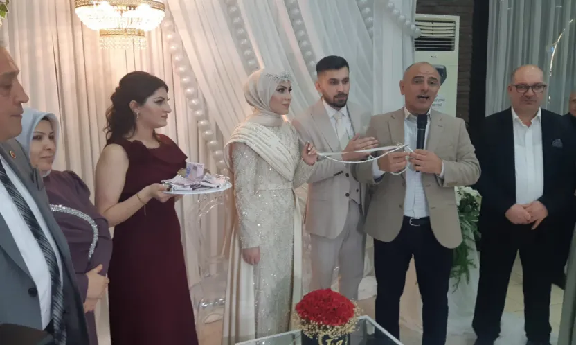 14 Şubat akşamı Nişan taktılar