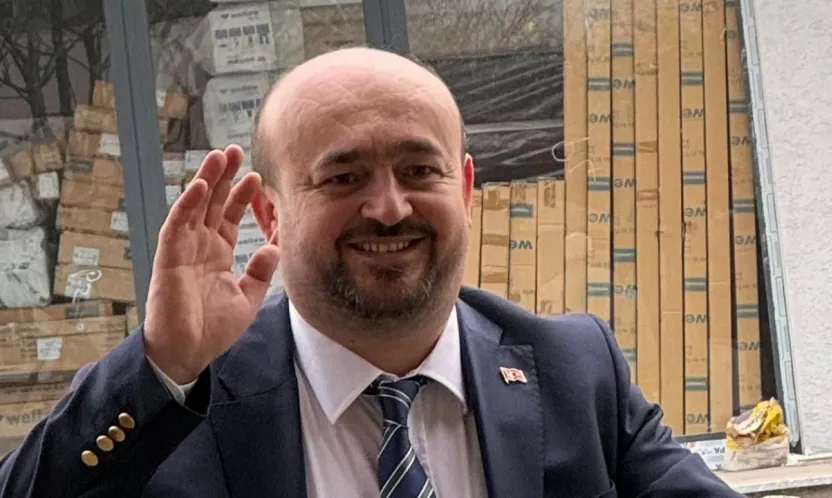 Başkan vekili başkanlığa aday oldu