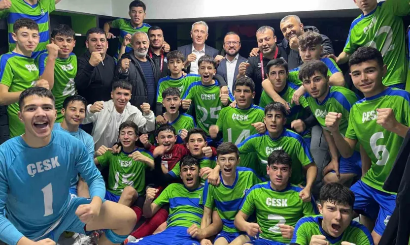 U-16 Futbol Takımı şampiyon oldu