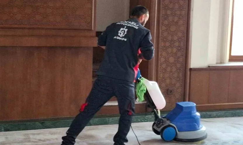 İçeriye köpek giren cami dezenfekte edildi