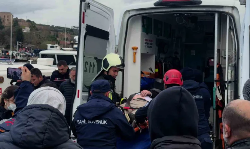 Denizde çırpınan vatandaş kurtarıldı