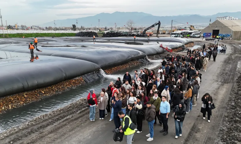 Dip çamuru projesinde geleceklerini gördüler