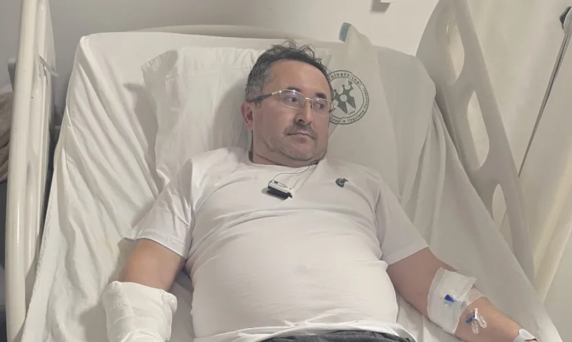 Elinde hortum patlayan muhtar yaralandı