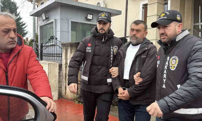 Eşini ve MHP ilçe başkanını öldüren emekli polis tutuklandı