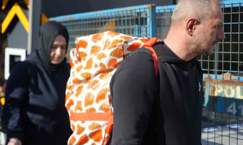 Gebze'de boşaltılan 12 binada oturanlar eşyalarını polis kontrolünde aldı