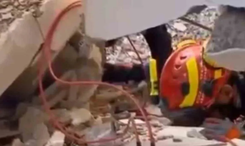 Gebze'deki enkazın altından umudun çığlığı böyle yükseldi