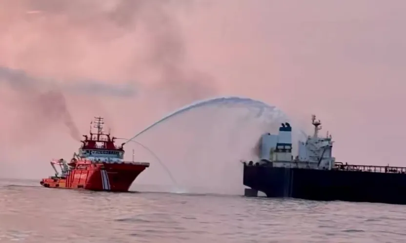 KAIROS gemisindeki yangına müdahale