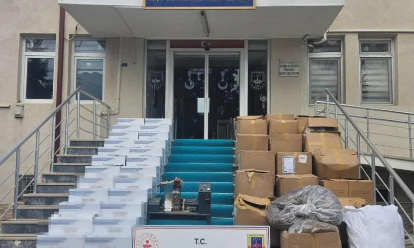 Kocaeli'de iş yerine tütün baskını