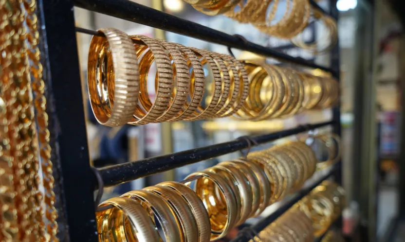 Kocaeli'de kuyumcuların çalışma saatine 14 Şubat ayarı