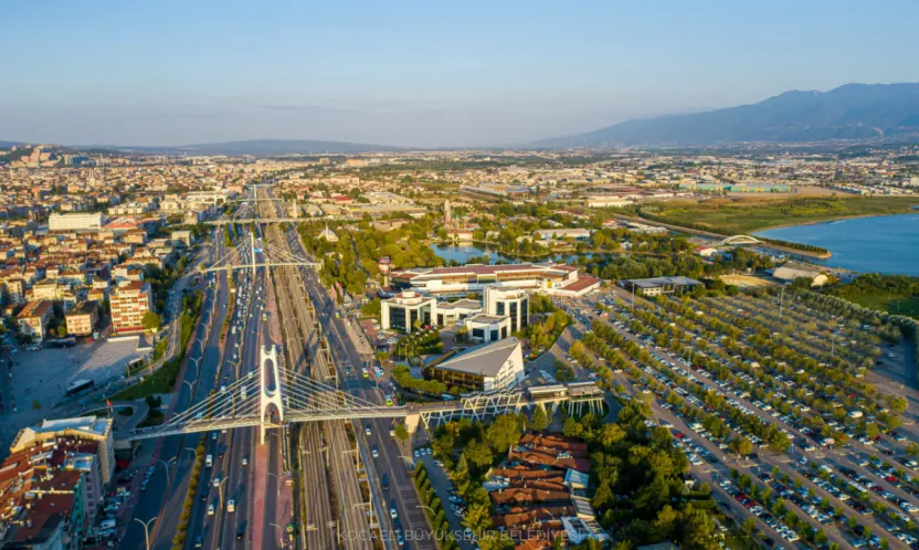 Kocaeli'de yıkım kararı verilen 16 okulun isimleri açıklandı