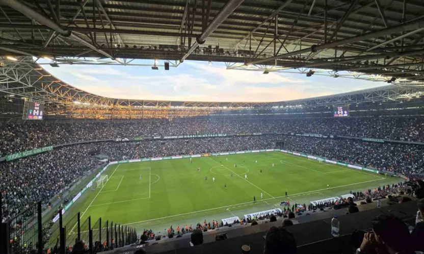 Kocaelispor - Galatasaray maçında seyirci rekoru kırıldı