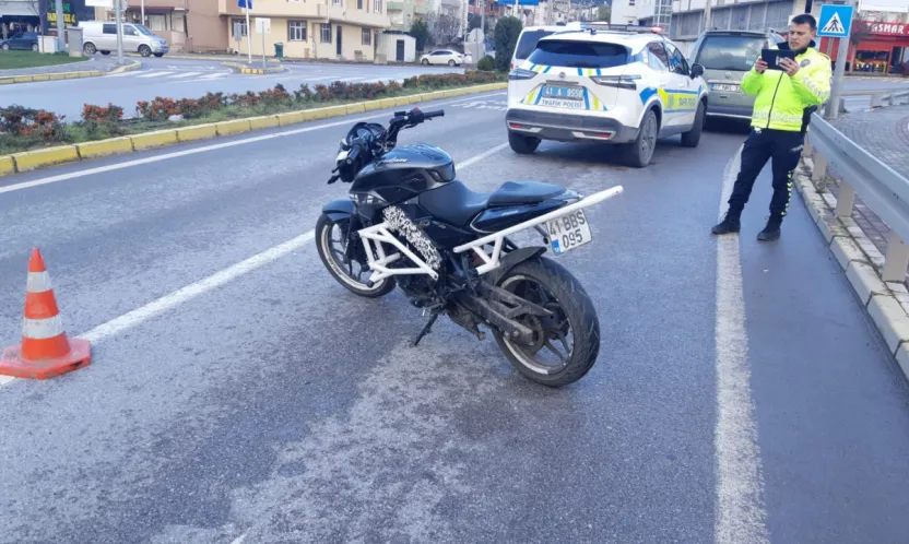 Kontrolden kaçan sürücü polisi yaraladı