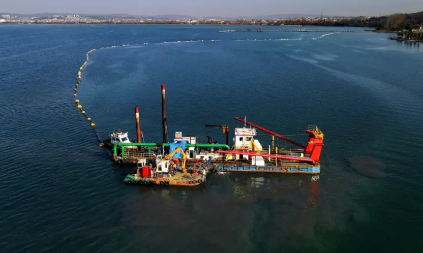 Marmara Denizi'ne her gün 4.5 milyon metreküp kanalizasyon atığı bırakılıyor