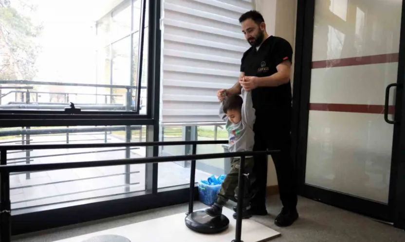 Minik Demir ilk adımları Gonca'da attı